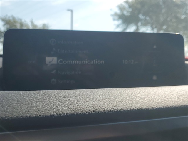 Vehicle image 23 of 30