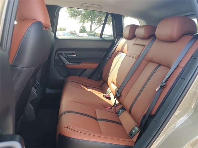 Vehicle image 10 of 30