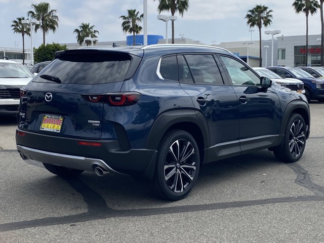 Vehicle image 4 of 19