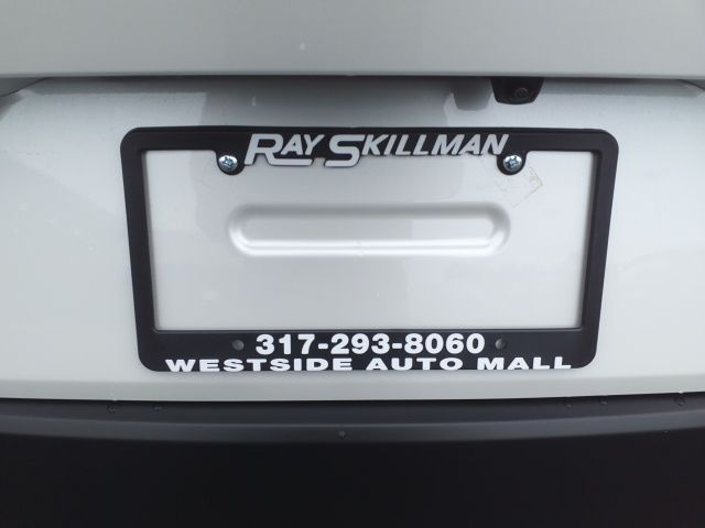 Vehicle image 20 of 24