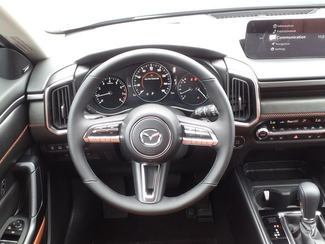 Vehicle image 13 of 24