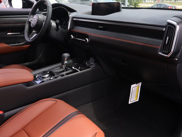 2025 Mazda CX-50 2.5 Turbo Premium Plus Package Image 17 of 53