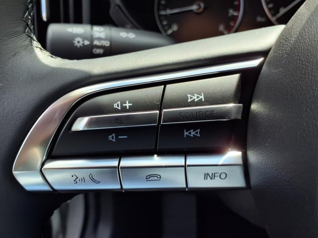 2025 Mazda CX-50 2.5 Turbo Premium Plus Package Image 26 of 30