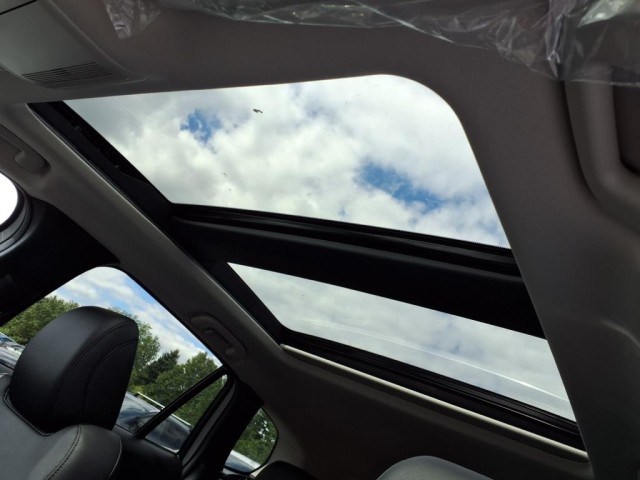 2025 Mazda CX-50 2.5 Turbo Premium Plus Package Image 15 of 30