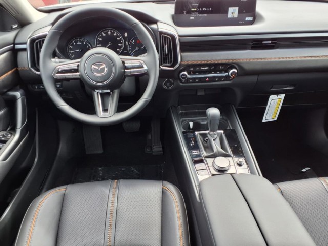 2025 Mazda CX-50 2.5 Turbo Premium Plus Package Image 14 of 30