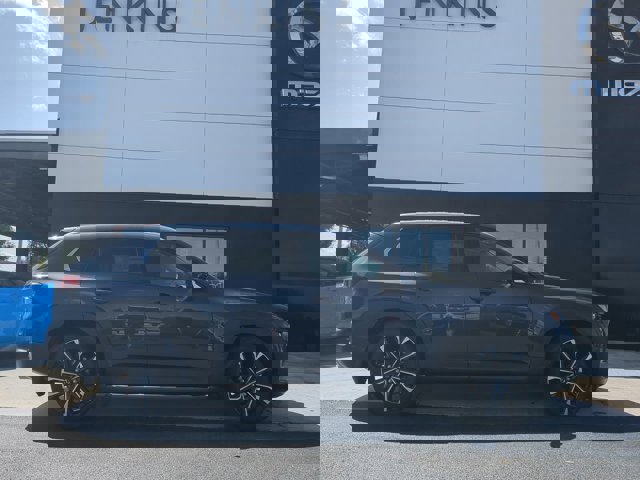 Vehicle image 3 of 28