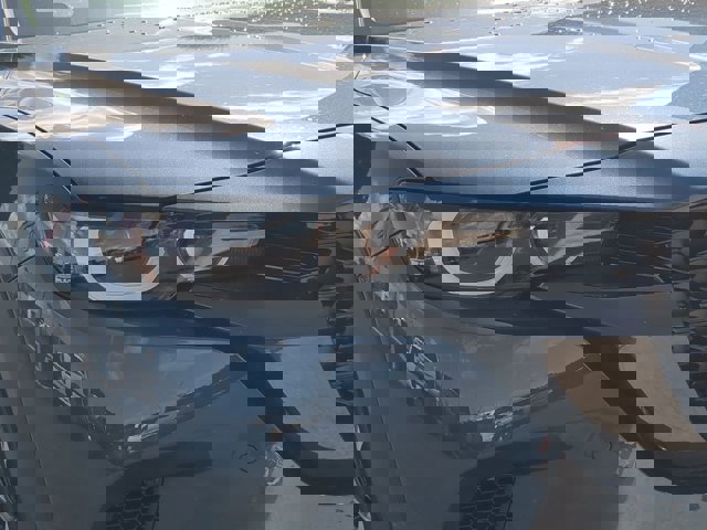 Vehicle image 26 of 28