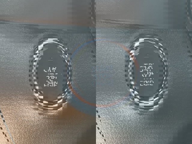 Vehicle image 22 of 28