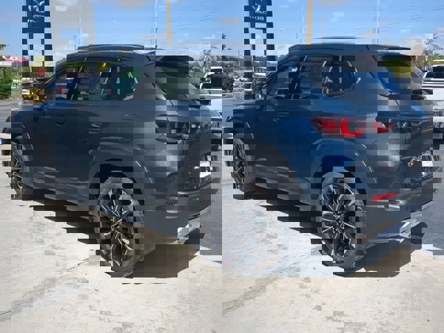 Vehicle image 7 of 28