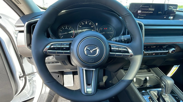 Vehicle image 33 of 47