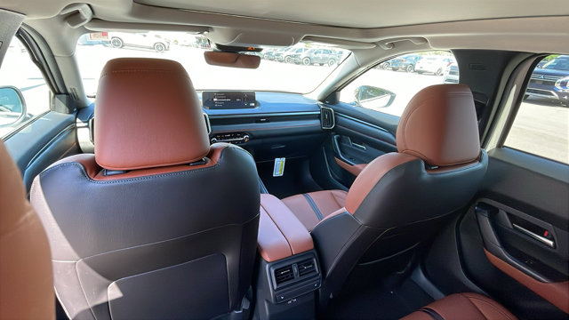 Vehicle image 18 of 47