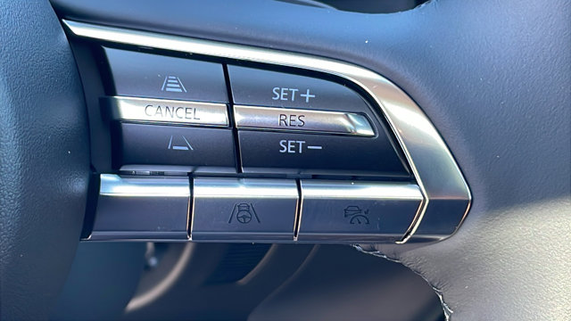 Vehicle image 38 of 47
