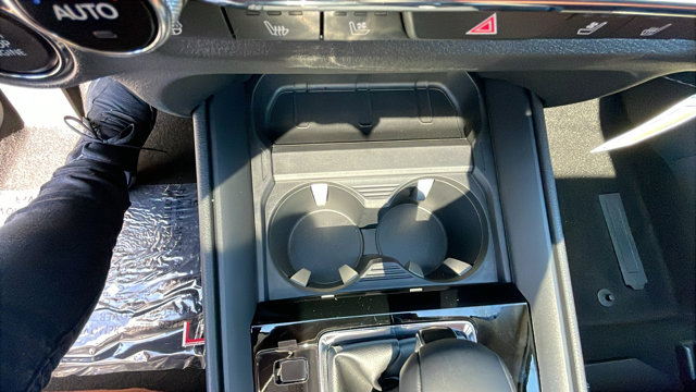Vehicle image 24 of 47