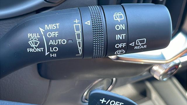 Vehicle image 21 of 47