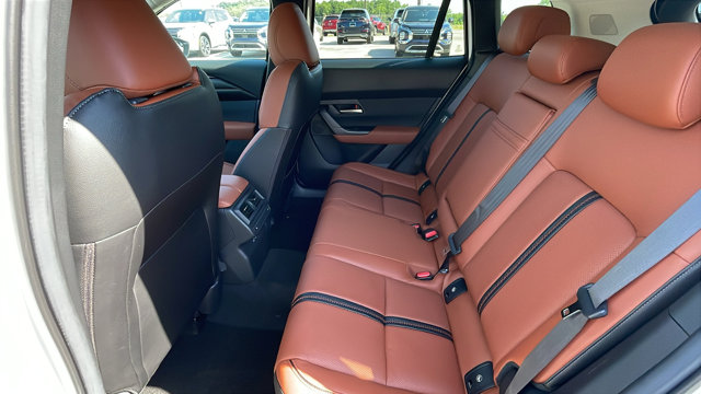 Vehicle image 15 of 47