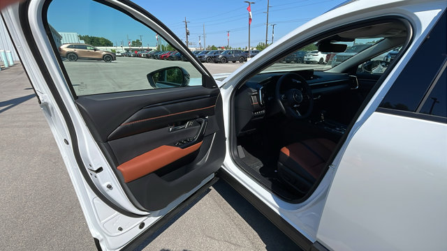 Vehicle image 19 of 47