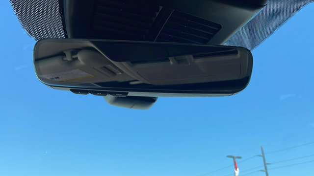 Vehicle image 14 of 47