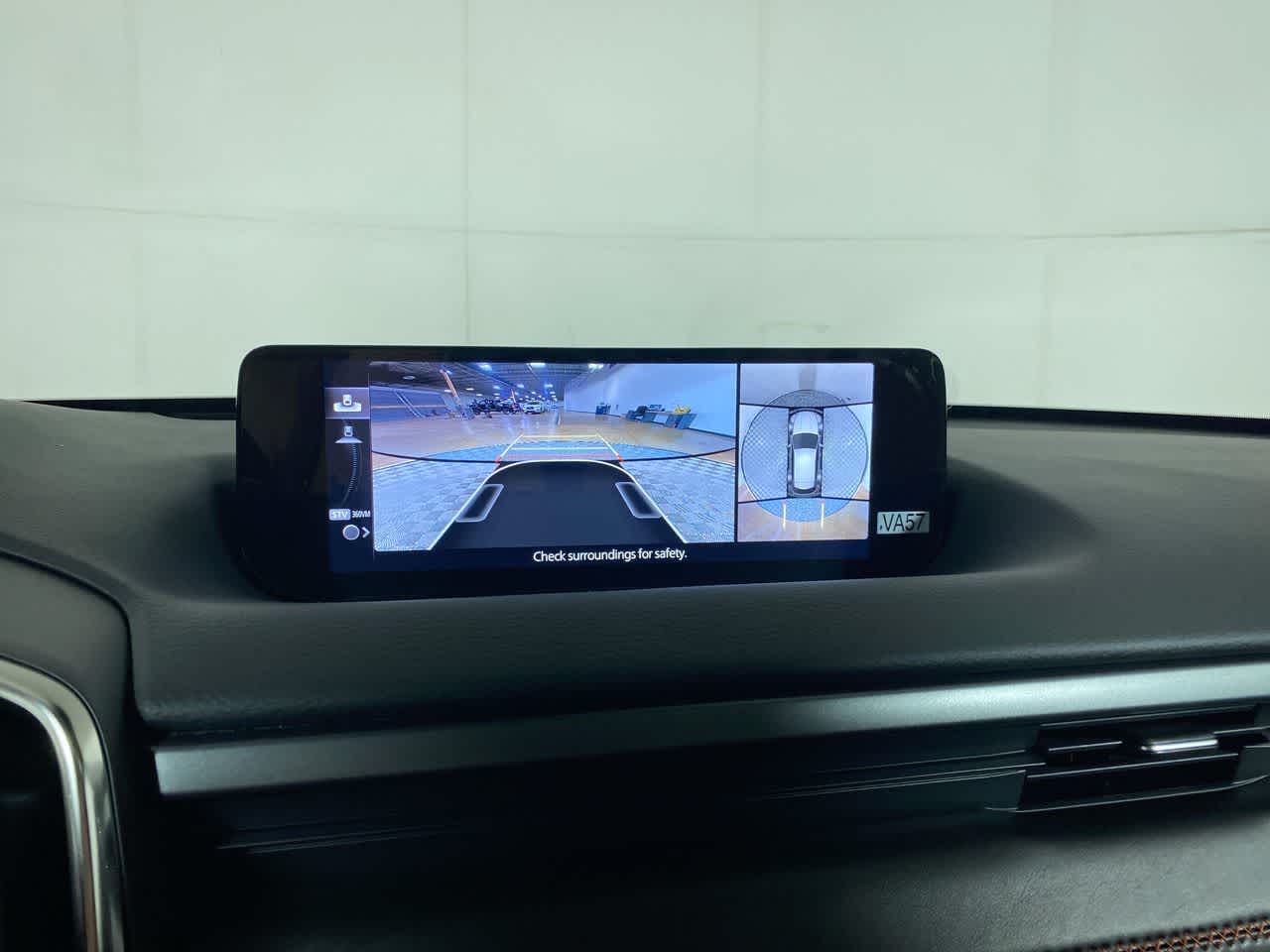 Vehicle image 25 of 35