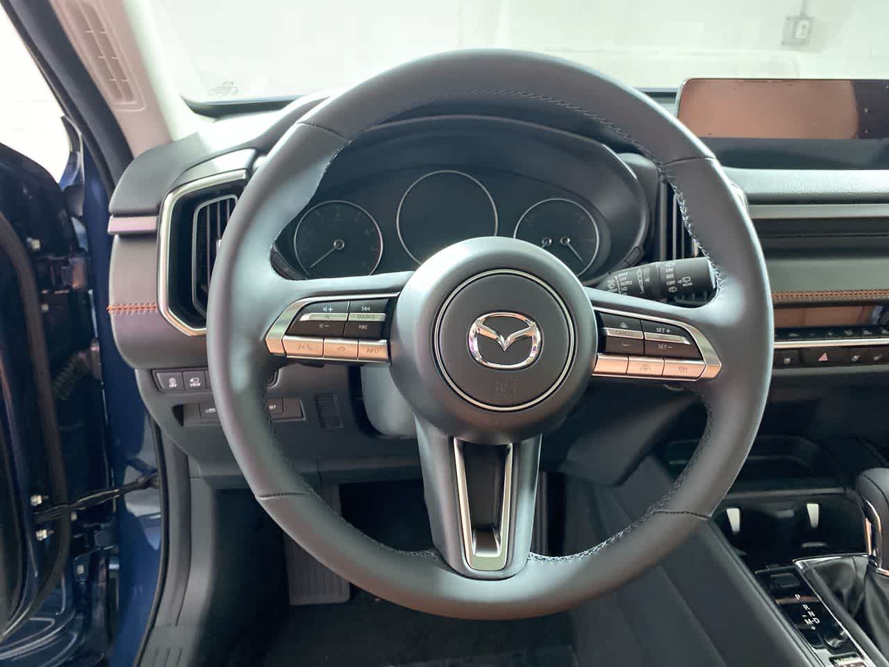 Vehicle image 32 of 35