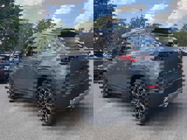 Vehicle image 7 of 29