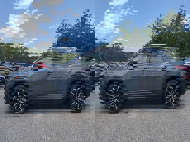 Vehicle image 8 of 29