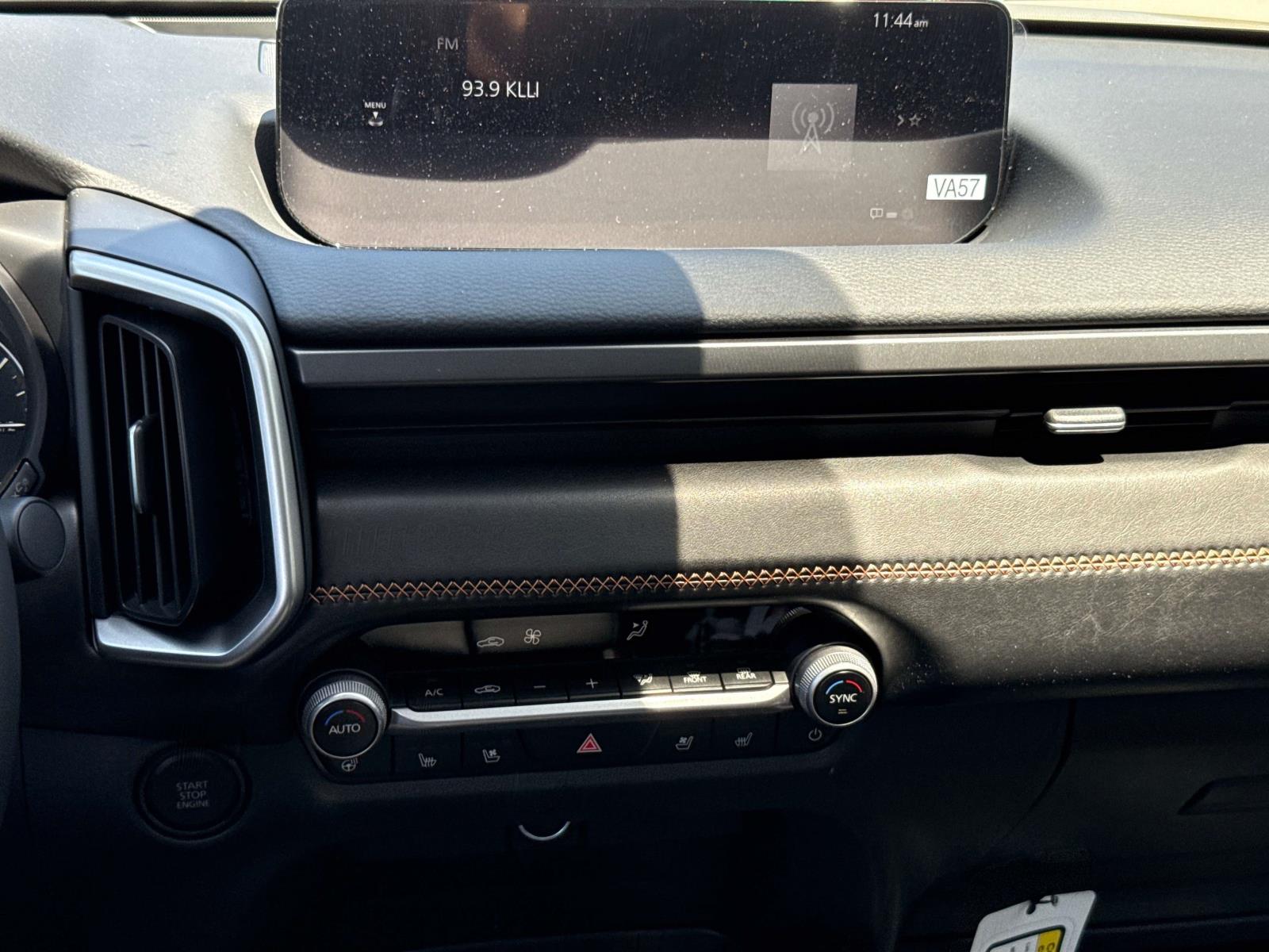 Vehicle image 7 of 15