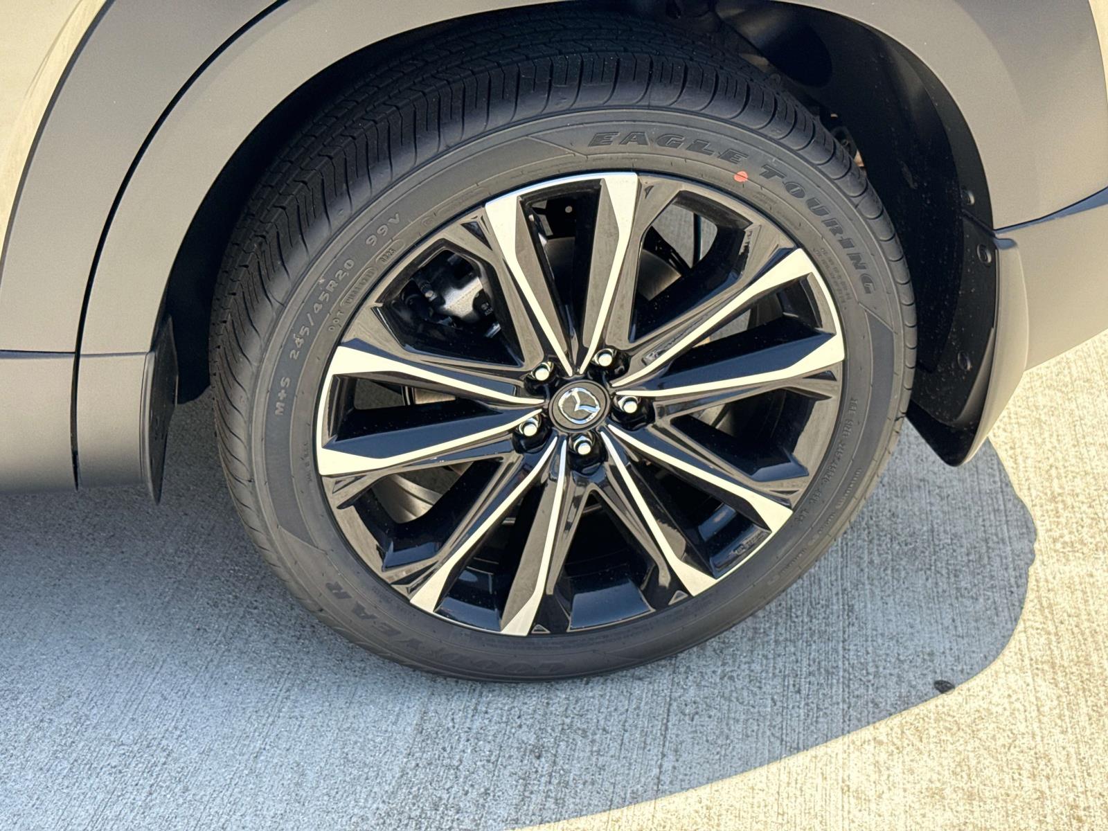 Vehicle image 15 of 15