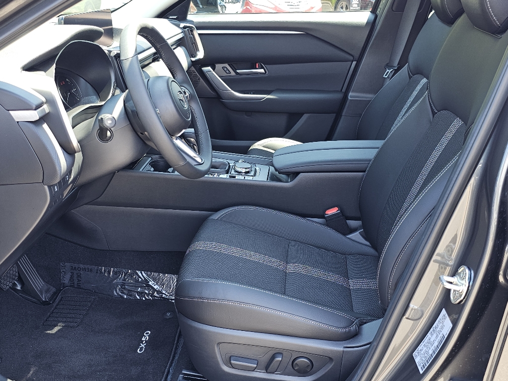 Vehicle image 8 of 15