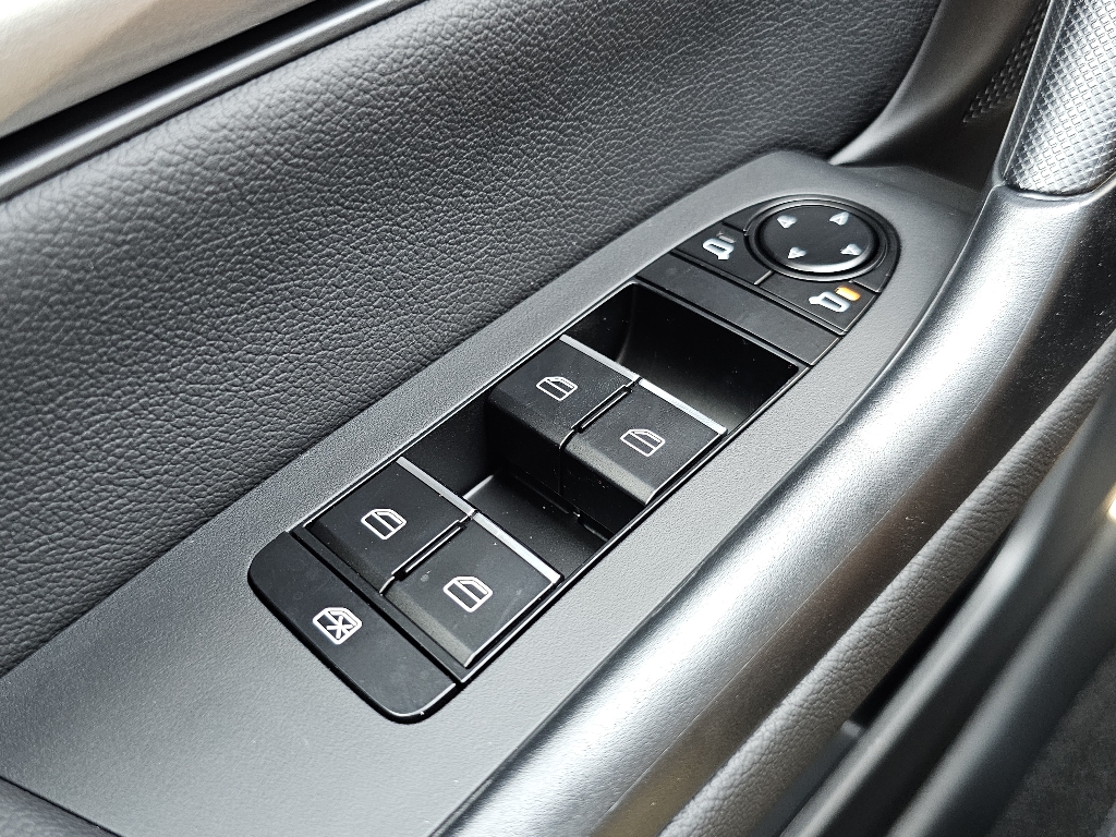 Vehicle image 15 of 15