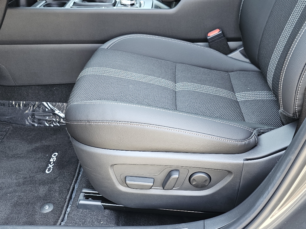 Vehicle image 7 of 15