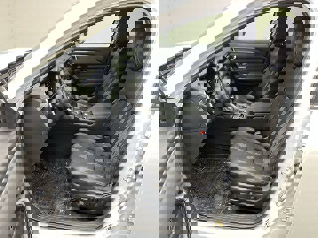 Vehicle image 10 of 38