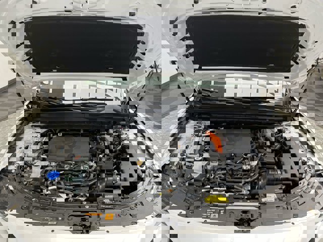 Vehicle image 33 of 38