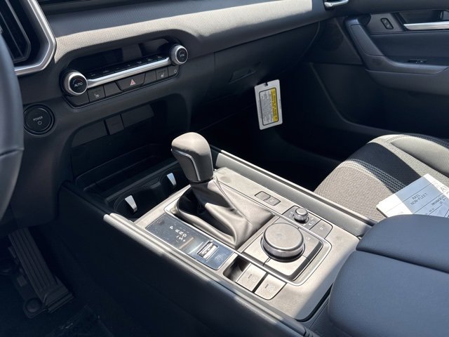 2025 Mazda CX-50 Hybrid Preferred Package Image 7 of 9