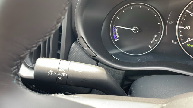 Vehicle image 34 of 41