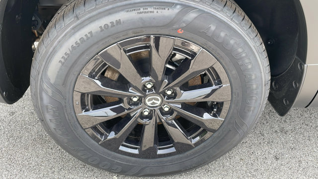 Vehicle image 12 of 41