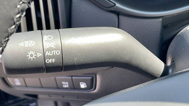 Vehicle image 41 of 42