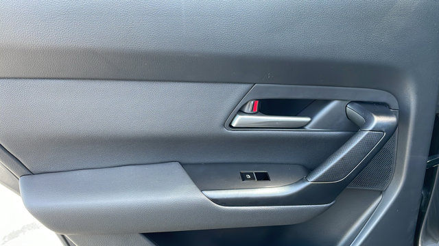 Vehicle image 24 of 42