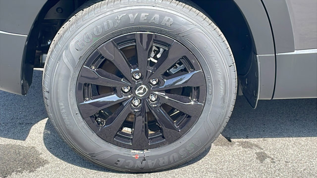 Vehicle image 10 of 42