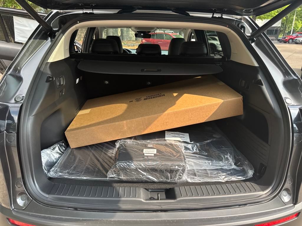 Vehicle image 23 of 40