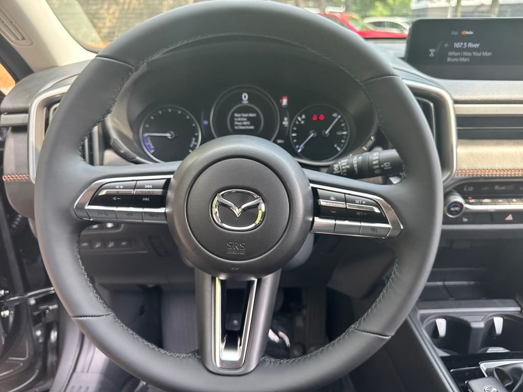 Vehicle image 14 of 40