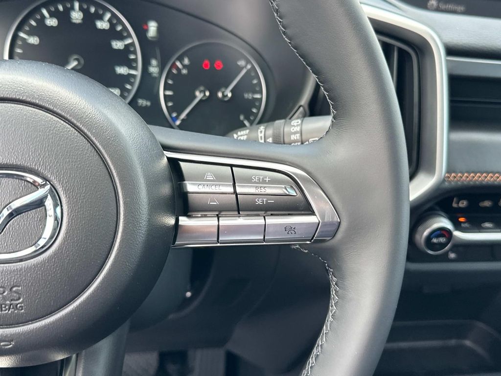 Vehicle image 18 of 36