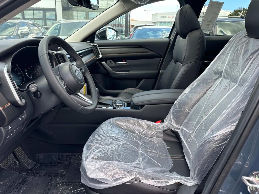Vehicle image 22 of 36