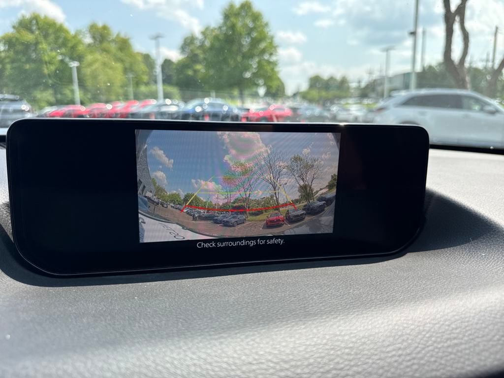 Vehicle image 20 of 40