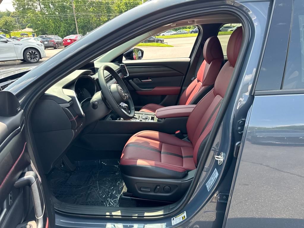Vehicle image 9 of 40