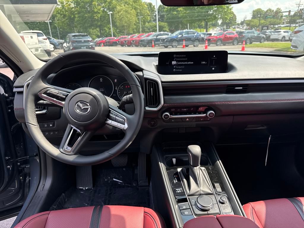 Vehicle image 12 of 40