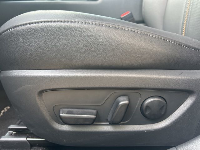 Vehicle image 29 of 39