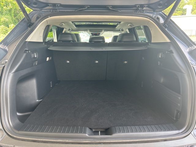 Vehicle image 12 of 39
