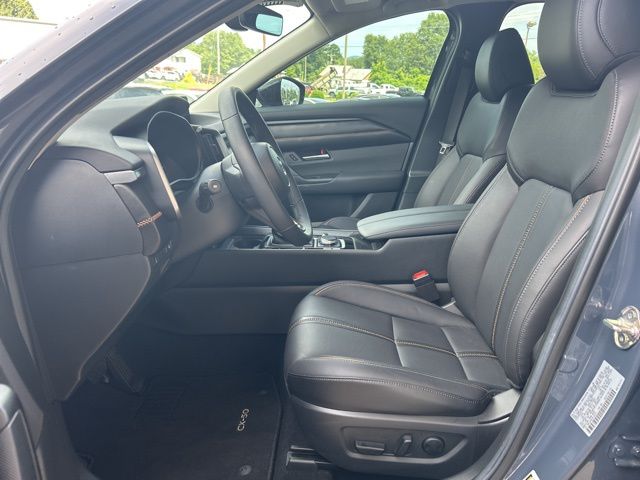 Vehicle image 16 of 39