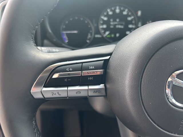 Vehicle image 38 of 39