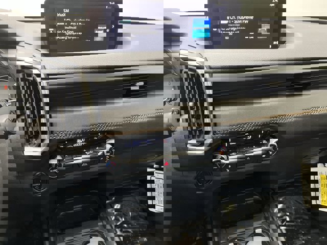 Vehicle image 24 of 41